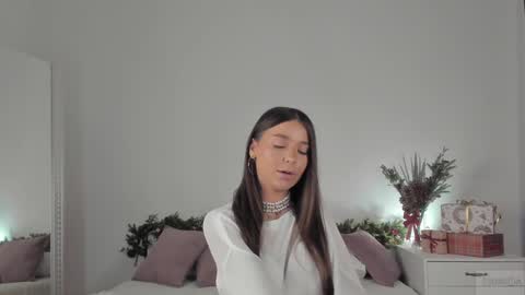 violetta_finch online show from January 25, 11:23 am