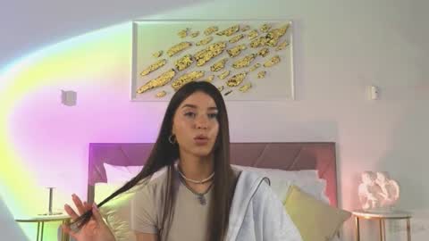 violetta_finch online show from September 19, 10:05 am
