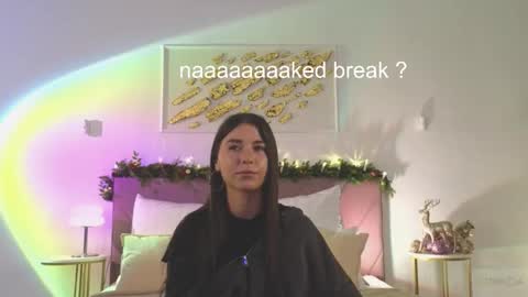 Snapshot of violetta_finch chatting on December 21, 10:22 am violetta_finch online show from December 21, 10:22 am