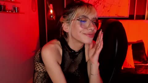 Violetta nur online show from January 16, 9:05 am