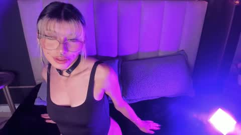 Violetta nur online show from February 26, 5:20 am