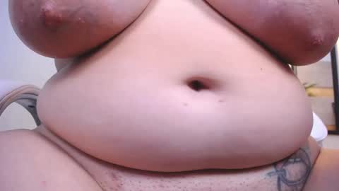 Snapshot of violetta_rainbow chatting on December 19, 7:18 am Violetta online show from December 19, 7:18 am