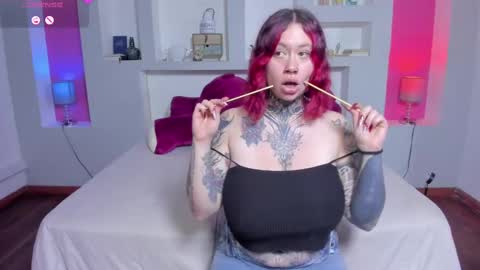 ViolettaBaker online show from November 13, 7:46 pm