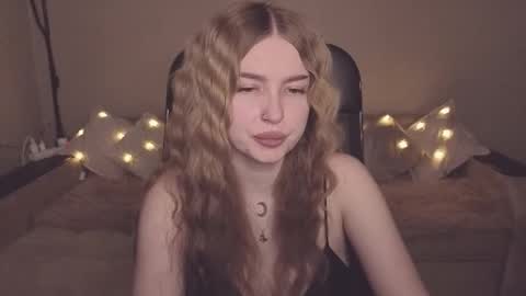 ViolettaOtis online show from January 8, 1:02 pm