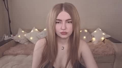 ViolettaOtis online show from January 11, 10:09 am