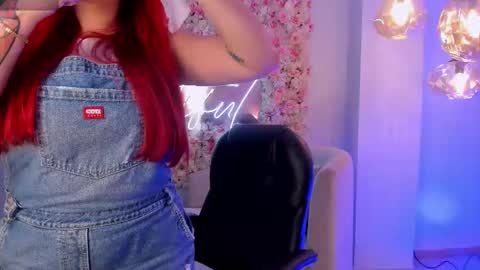 Violett Castel online show from October 26, 11:16 am