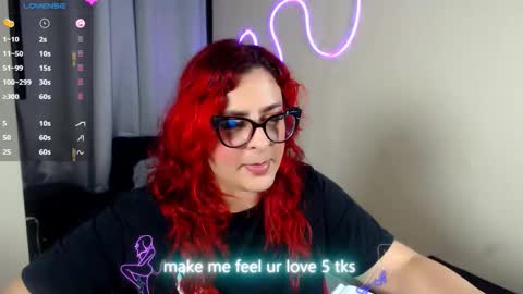 Snapshot of violettelynn_ chatting on February 14, 2:41 am Violetta Morningstar online show from February 14, 2:41 am