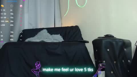 Snapshot of violettelynn_ chatting on February 27, 9:31 am Violetta Morningstar online show from February 27, 9:31 am