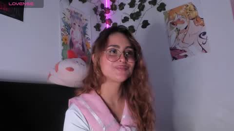 Violette  online show from February 12, 8:50 pm