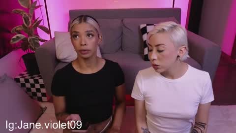 Violet online show from September 16, 2:01 am