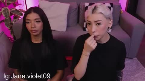 Violet online show from October 17, 1:20 am