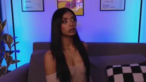 Violet online show from March 5, 2:51 am