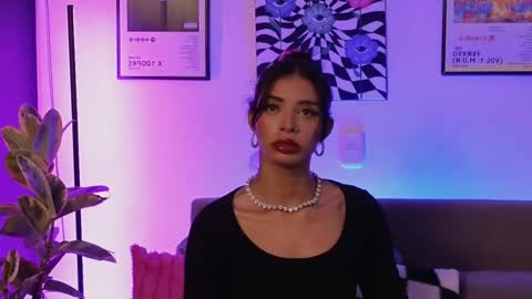 Violet online show from June 2, 2:46 am