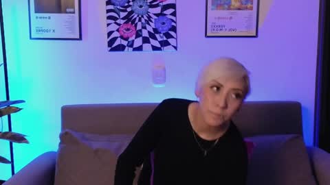 Violet online show from June 3, 1:30 am