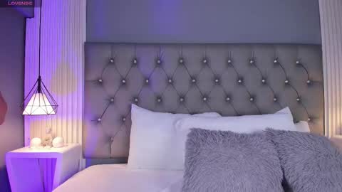 VioletthaRous online show from February 26, 10:42 pm