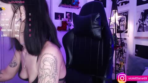 Snapshot of violettlane chatting on December 19, 9:06 pm Violeta online show from December 19, 9:06 pm