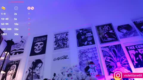 Snapshot of violettlane chatting on December 24, 9:11 pm Violeta online show from December 24, 9:11 pm