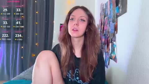 Snapshot of violettmo0n chatting on July 7, 6:27 am Next stream 1522026 400 GMT 3 online show from July 7, 6:27 am