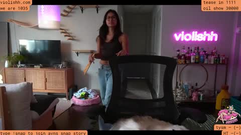 follow me on twitter violishh and ig violishh  online show from November 14, 8:51 pm