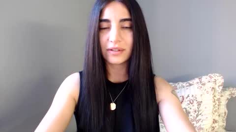 Snapshot of viorett chatting on November 16, 9:37 am viorett online show from November 16, 9:37 am