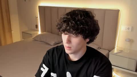 vip_person_ online show from March 22, 1:31 am