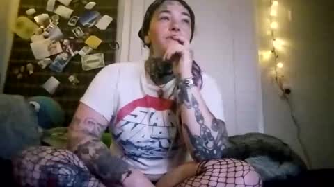 virelfluxthorne online show from May 5, 2:52 am