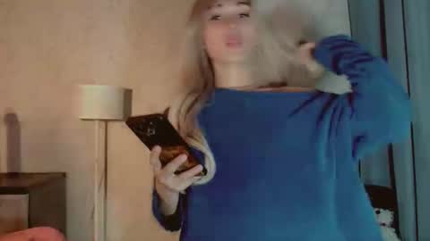 Pearl online show from December 17, 4:24 pm