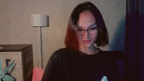 Pearl online show from January 17, 6:33 pm