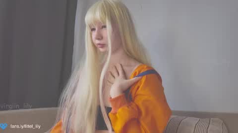 Snapshot of virgiin_lily chatting on February 17, 6:42 am  Lily  online show from February 17, 6:42 am