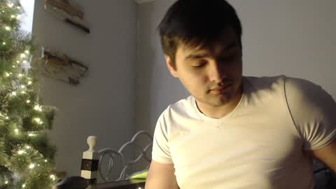 Snapshot of virgil____ chatting on December 21, 10:40 pm virgil____ online show from December 21, 10:40 pm