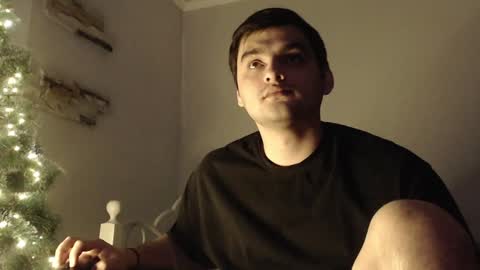 Snapshot of virgil____ chatting on December 28, 8:15 pm virgil____ online show from December 28, 8:15 pm