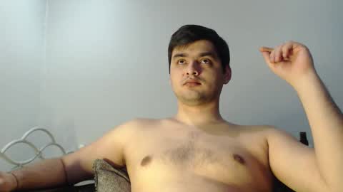 Snapshot of virgil____ chatting on February 23, 9:05 pm virgil____ online show from February 23, 9:05 pm