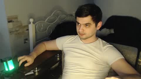 Snapshot of virgil____ chatting on February 25, 5:52 am virgil____ online show from February 25, 5:52 am