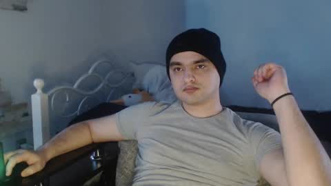 Snapshot of virgil____ chatting on March 8, 9:28 am virgil____ online show from March 8, 9:28 am