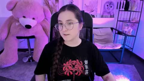 your love online show from December 4, 8:45 am