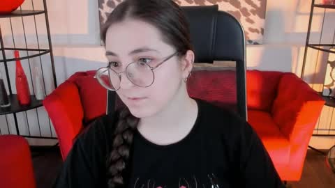 your love online show from May 15, 6:04 pm