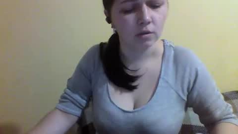 Snapshot of vitalina282128 chatting on February 10, 8:02 pm Vitalina282128 online show from February 10, 8:02 pm