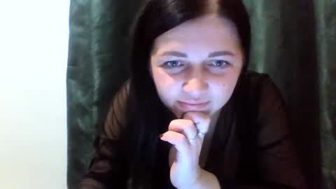 Snapshot of vitalina282128 chatting on February 13, 9:11 pm Vitalina282128 online show from February 13, 9:11 pm