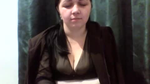 Snapshot of vitalina282128 chatting on February 19, 1:01 am Vitalina282128 online show from February 19, 1:01 am