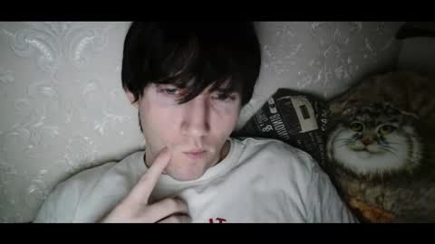 Snapshot of vitiligoboyy chatting on November 27, 1:18 am vitiligoboyy online show from November 27, 1:18 am