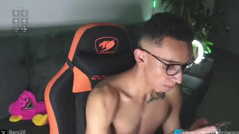 VITO BENZ online show from February 14, 11:20 pm