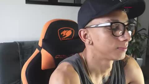 VITO BENZ online show from October 26, 12:00 pm