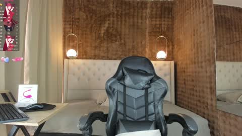 VittaaaPlease help me with your thumbs up its important  online show from January 13, 1:17 pm