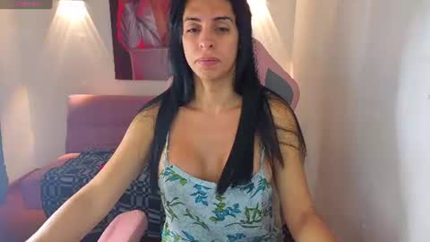 VITTORIA  online show from July 31, 8:14 am