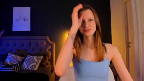 just Vi online show from April 11, 7:45 am