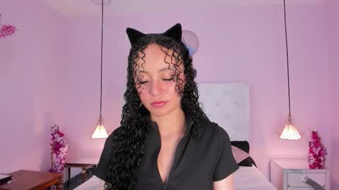 Vivi online show from February 20, 4:31 am