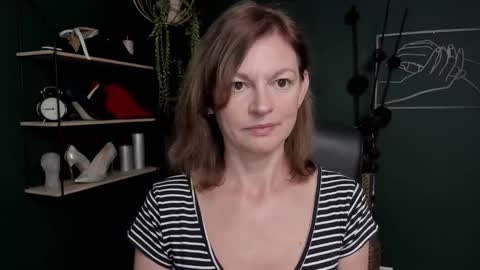 Vivian online show from September 9, 8:14 am