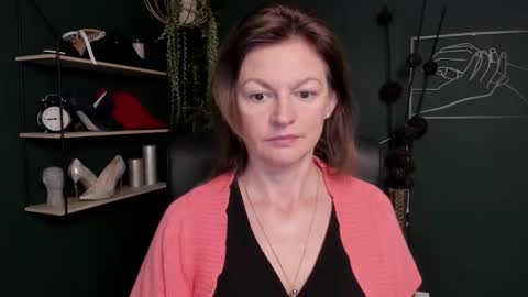 Vivian online show from September 10, 8:14 am