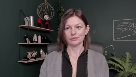 Vivian online show from November 28, 7:55 am