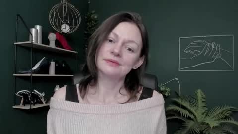 Vivian online show from February 4, 7:36 am